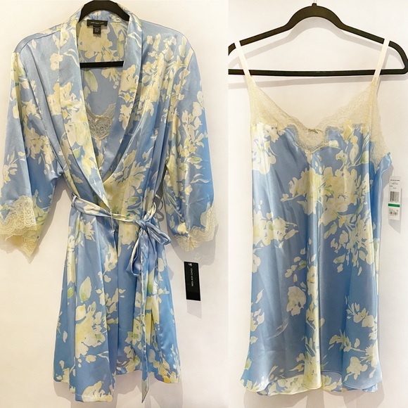 Jones New York Other - NWT 2 Piece Blue Floral Robe and Chemise Slip Set